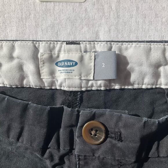 Old Navy Women’s Casual Khaki Shorts size 2, Solid Black - Picture 7 of 11